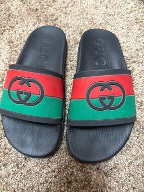 Gucci Black Slides with Red and Green Striped Logo Strap